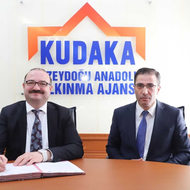 Erzurum'da öğrenciler hayallerini "Milli Teknoloji Atölyeleri Projesi" ile...