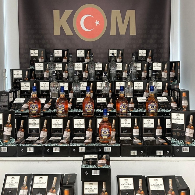 Kocaeli'de 316 litre sahte içki ele geçirildi