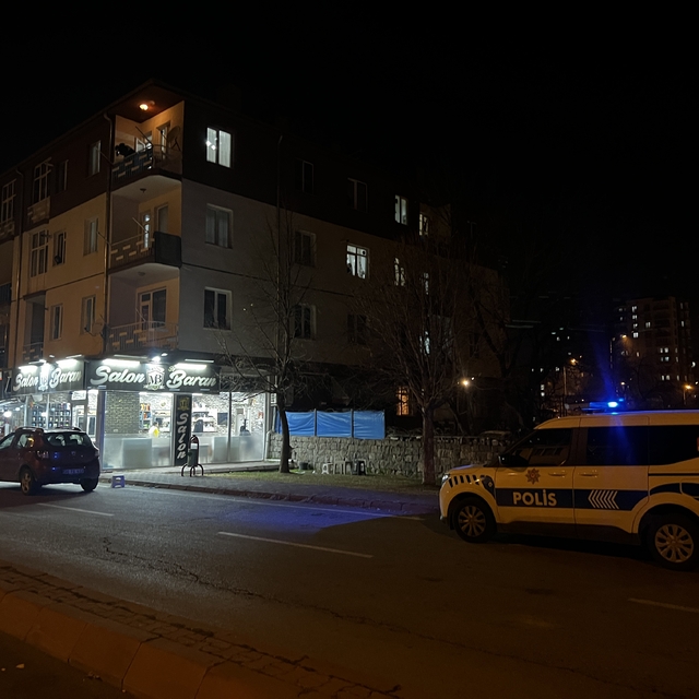 Husumetlisi tarafından balkonda silahlı saldırıya uğradı