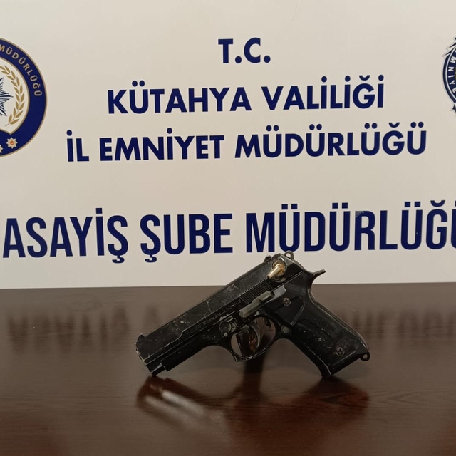 Kurusıkı tabancayla kuyumcu soygunu girişimi; 1 tutuklama