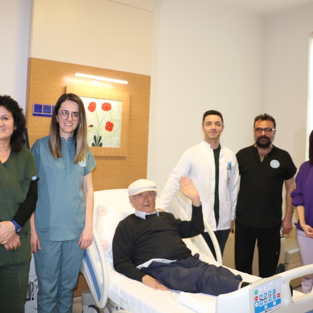 3 kez anjiyo oldu, kalbine yerleştirilen 'ağrı pili'yle sağlığına kavuştu