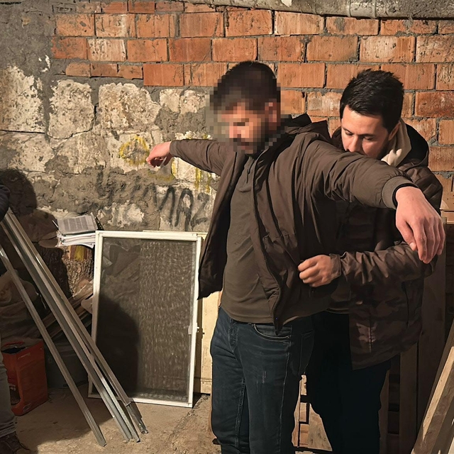 Kamu kurumuna ait araçlardan akaryakıt çalıp, satan şüpheli gözaltına alınd...