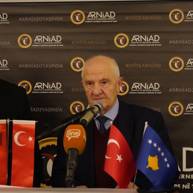 Bursa'da Arnavut İş İnsanları Derneği'nin ikinci kuruluş yıl dönümü kutland...