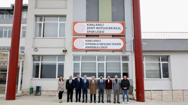 Kırklareli Valisi Turan, okullarda incelemede bulundu