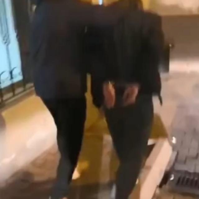 Balkonda oturan husumetlisini tüfekle yaralayan şüpheli yakalandı