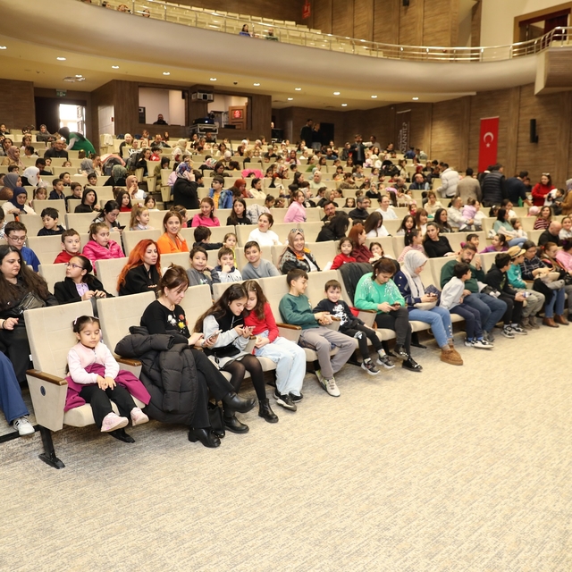 Gaziantep'te yarıyıl tatilinde çocuklar için tiyatro etkinliği düzenlendi
