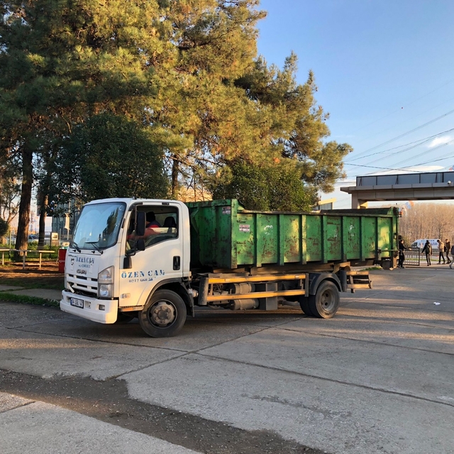 Tekkeköy'deki lisede cam atıkları geri dönüşüme kazandırılıyor