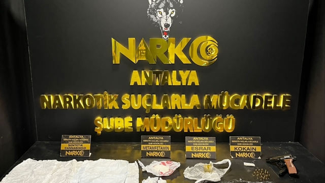 Antalya'da uyuşturucu operasyonlarında yakalanan 21 şüpheli tutuklandı