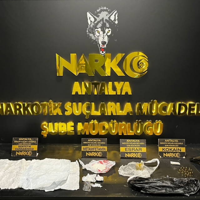 Antalya'da uyuşturucu operasyonlarında yakalanan 21 şüpheli tutuklandı