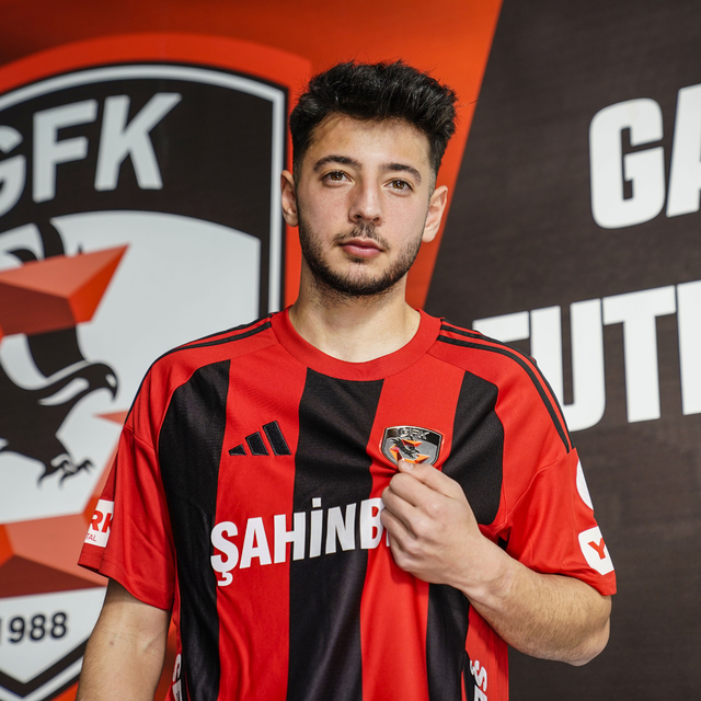 Gaziantep FK, Muhammed Gümüşkaya'yı renklerine bağladı