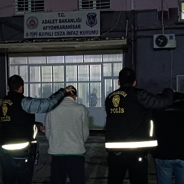 Annesini pompalı tüfekle öldürdü (3)