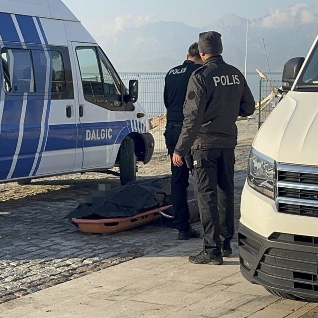 Antalya'da falezlerden düşen gencin cesedine ulaşıldı