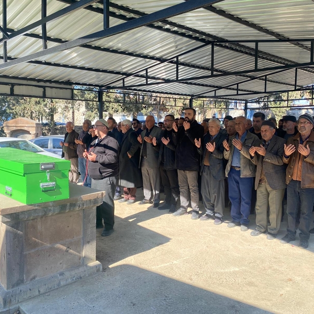 Figen Yüksekdağ'ın ablası toprağa verildi