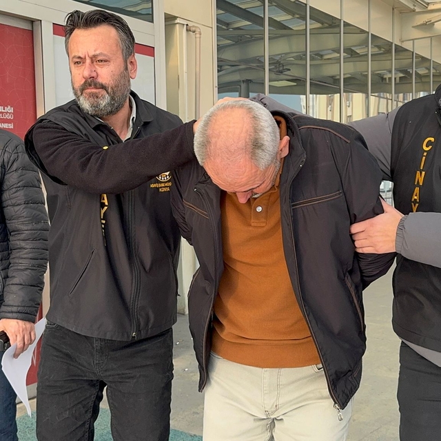 Konya'da çöken 4 katlı binayı yapan müteahhit tutuklandı (2)