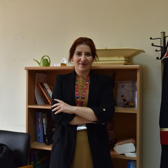 Uzmanından "çocukların internet kullanımının sakıncaları" ile ilgili ebevey...