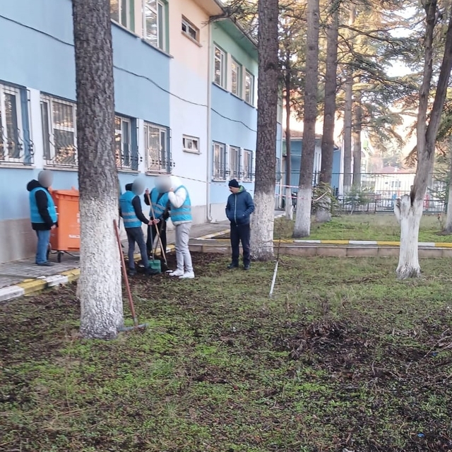 Eskişehir'de yükümlüler okulları eğitim öğretime hazırladı