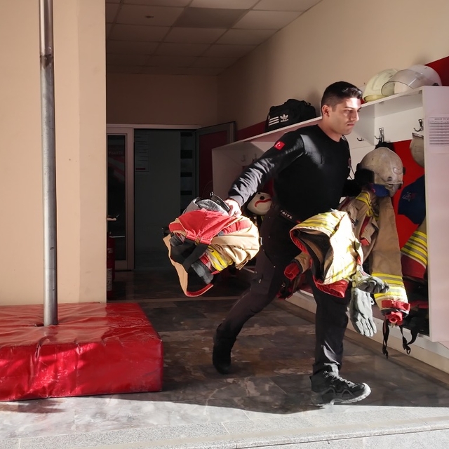 Düzce'de "trafikte fermuar sistemi" tatbikatı yapıldı