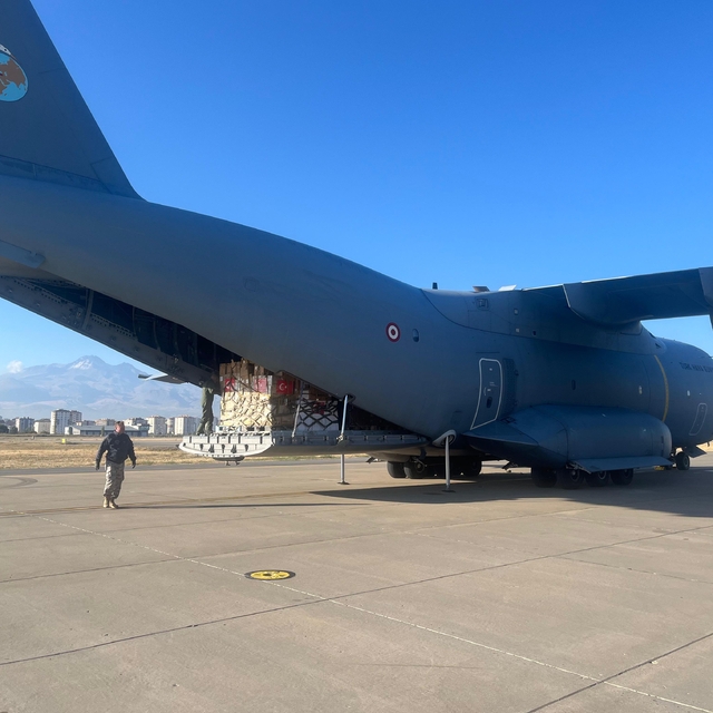 Gazze için hazırlanan 24 ton gıda malzemesi Ürdün'e ulaştırıldı