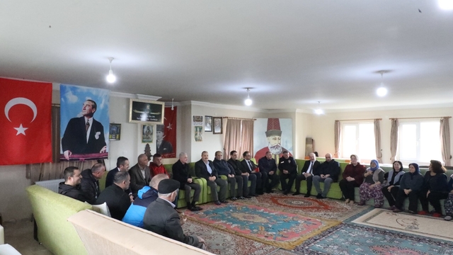 Kırklareli Valisi Turan, ziyaretlerde bulundu