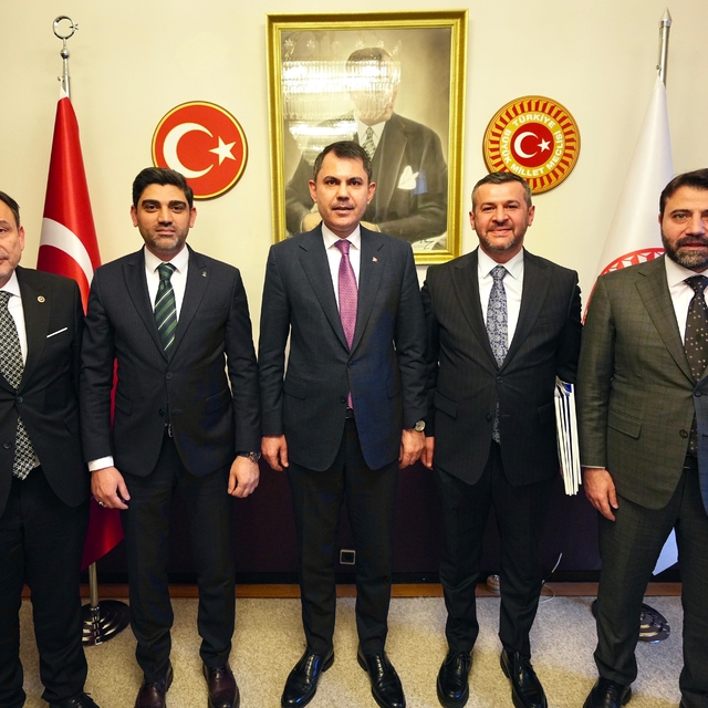 AK Parti Karabük heyetinden Bakan Kurum'a ziyaret