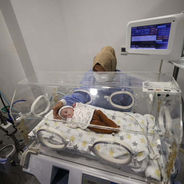 Mersin'de 380 gram doğan "Hira Su" bebek 155 günlük mücadeleyle yaşama tutu...