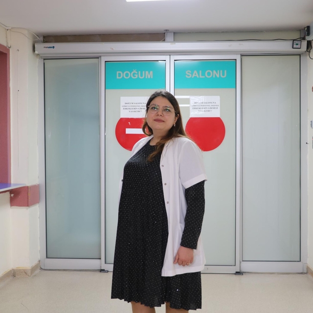 Doğduğu hastaneye atanan kadın doğum uzmanı, burada anne olmak için gün say...