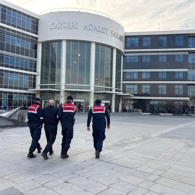 Kayseri'de 61 yıl 10 ay kesinleşmiş hapis cezası bulunan firari hükümlü yak...