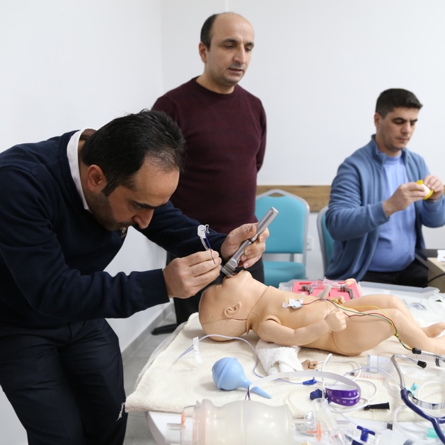 Diyarbakır'da Yenidoğan Canlandırma Programı kapsamında eğitim düzenlendi