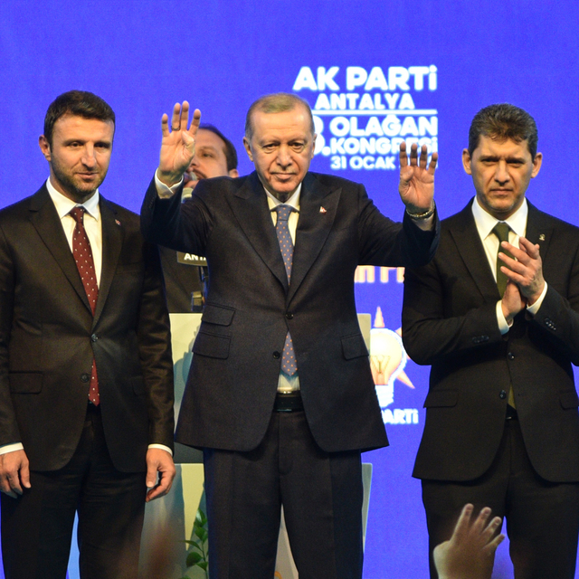 Cumhurbaşkanı Erdoğan: Sayın Özel, oturduğu koltuğun hakkını hala veremedi...