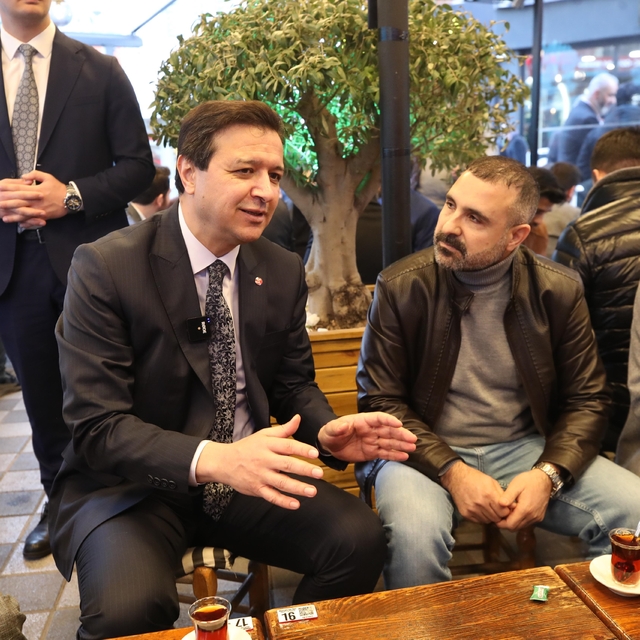 Saadet Partisi Başkanı Arıkan, tersane işçileri ile bir araya geldi