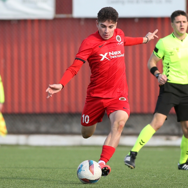 Gençlerbirliği'nin 18 yaşındaki futbolcusu Baran Yıldız, Newcastle United y...