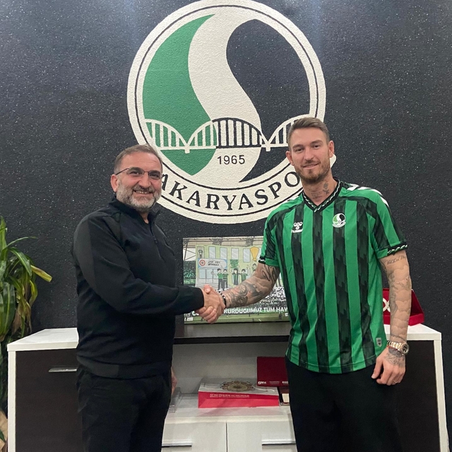 Sakaryaspor, forvet Ömer Şişmanoğlu'nu transfer etti