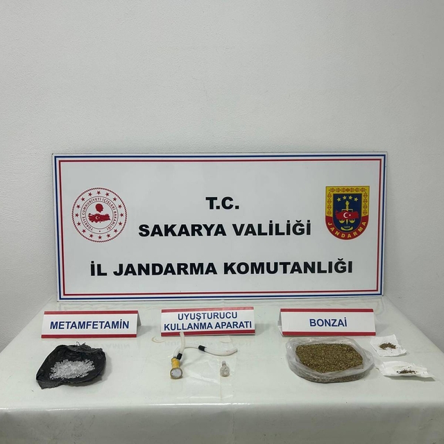 Sakarya'da uyuşturucu operasyonları kapsamında 3 şüpheli tutuklandı
