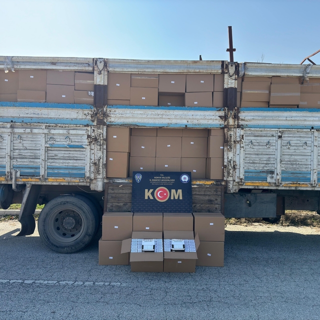 Konya'da 5 milyon 610 bin bandrolsüz makaron ele geçirildi