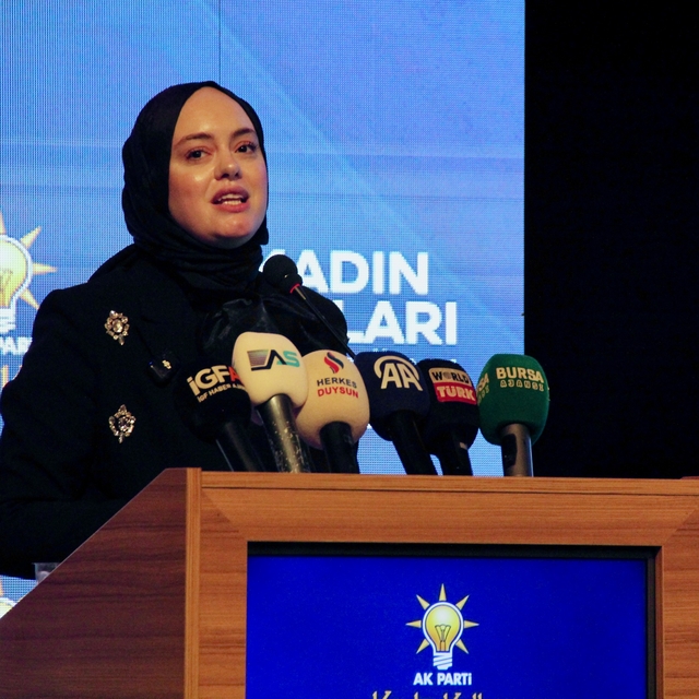 Bursa'da AK Parti Kadın Kolları 7. Olağan Kongresi yapıldı