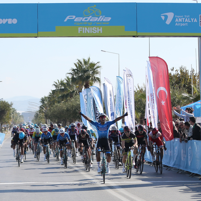 "Bisiklet Grand Prix Antalya" Alanya'da yapıldı