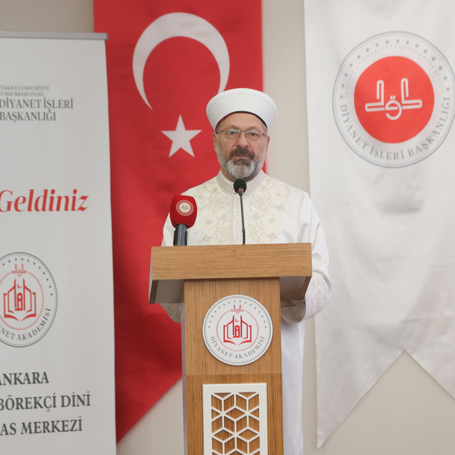 Diyanet İşleri Başkanı Erbaş, "Alo 190 Hizmet İçi Eğitim Semineri"nde konuş...