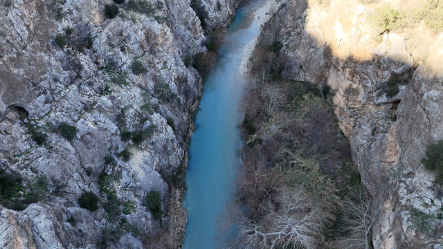 Turkuaz rengiyle bir tabiat harikası: Göksu Nehri