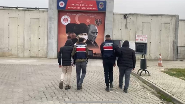 Sakarya'da küçükbaş hayvan hırsızlığı yapan 2 kişi tutuklandı