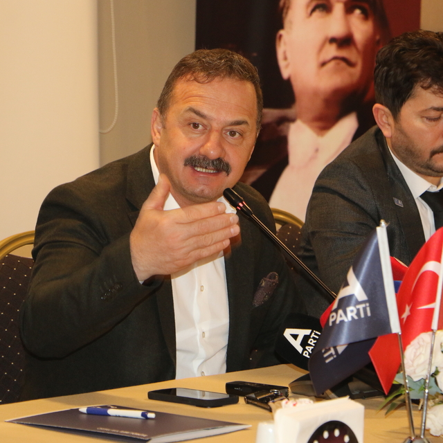 Ağıralioğlu: Memlekete, eli kalbinde bir kadro sunuyoruz