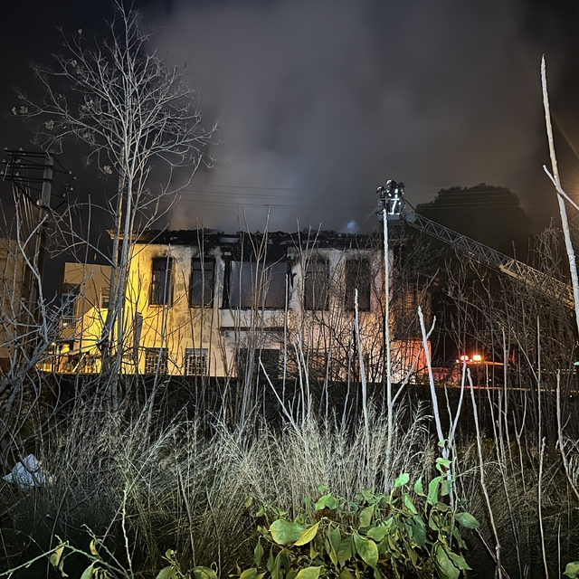 Antalya'da tarihi binada çıkan yangın hasara neden oldu