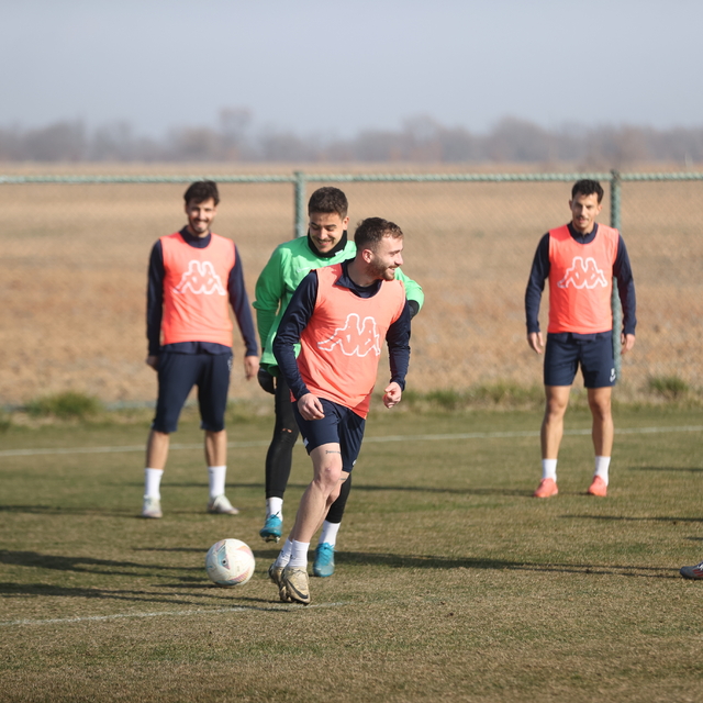 Kırklarelispor, Türkiye Kupası'nda oynayacağı Beşiktaş maçının hazırlıkları...