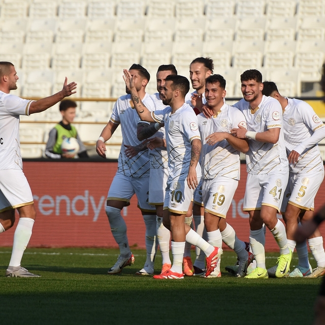 Manisa FK avantaj kaçırdı