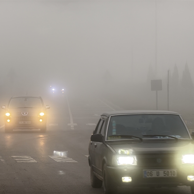 Bartın'da sis; görüş mesafesi 10 metreye kadar düştü