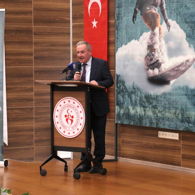 Erzurum'da düzenlenen "Kış Sporları Kampı" başladı