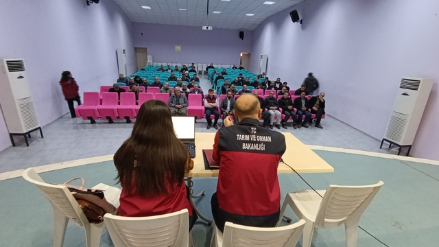 Çemişgezek'te şap hastalığıyla ilgili bilgilendirme toplantısı yapıldı