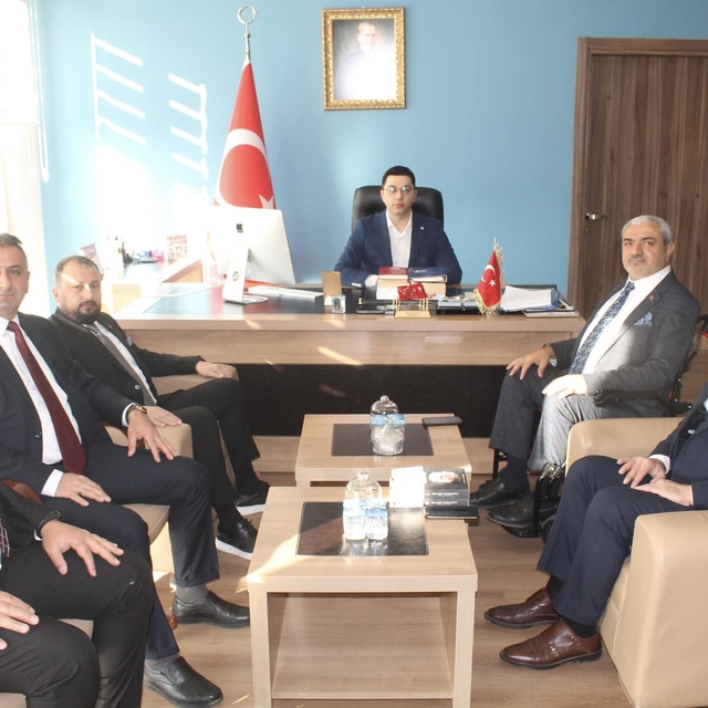 Tokat Konfederasyonu Başkanı Yılmaz'dan Almus Kaymakamı Çömen'e ziyaret