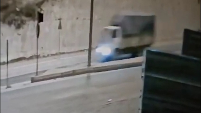 Kamyonetin sürüklediği otomobille köprüden uçtuğu kazananın yeni görüntüsü ortaya çıktı