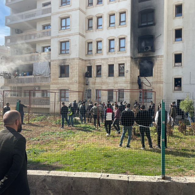 Mardin'de evde çıkan yangında 8 kişi dumandan etkilendi