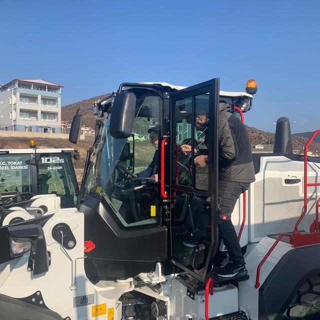 Almus Özel İdare Müdürlüğüne 3 yeni araç alındı